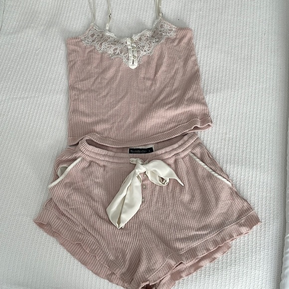Abercrombie & Fitch Other - Abercrombie & Fitch Pink Pajama Set